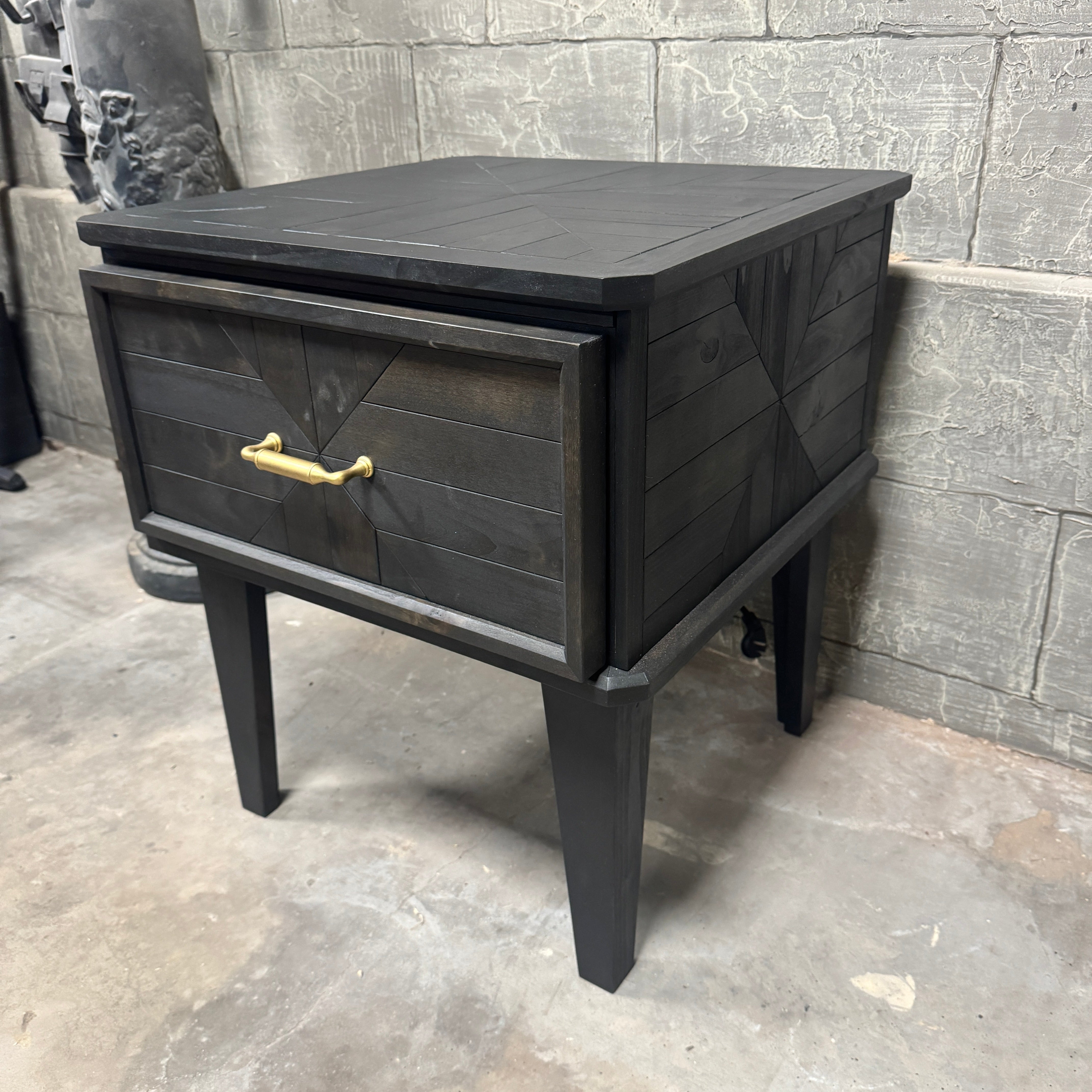 The 'Ordinary' Nightstand