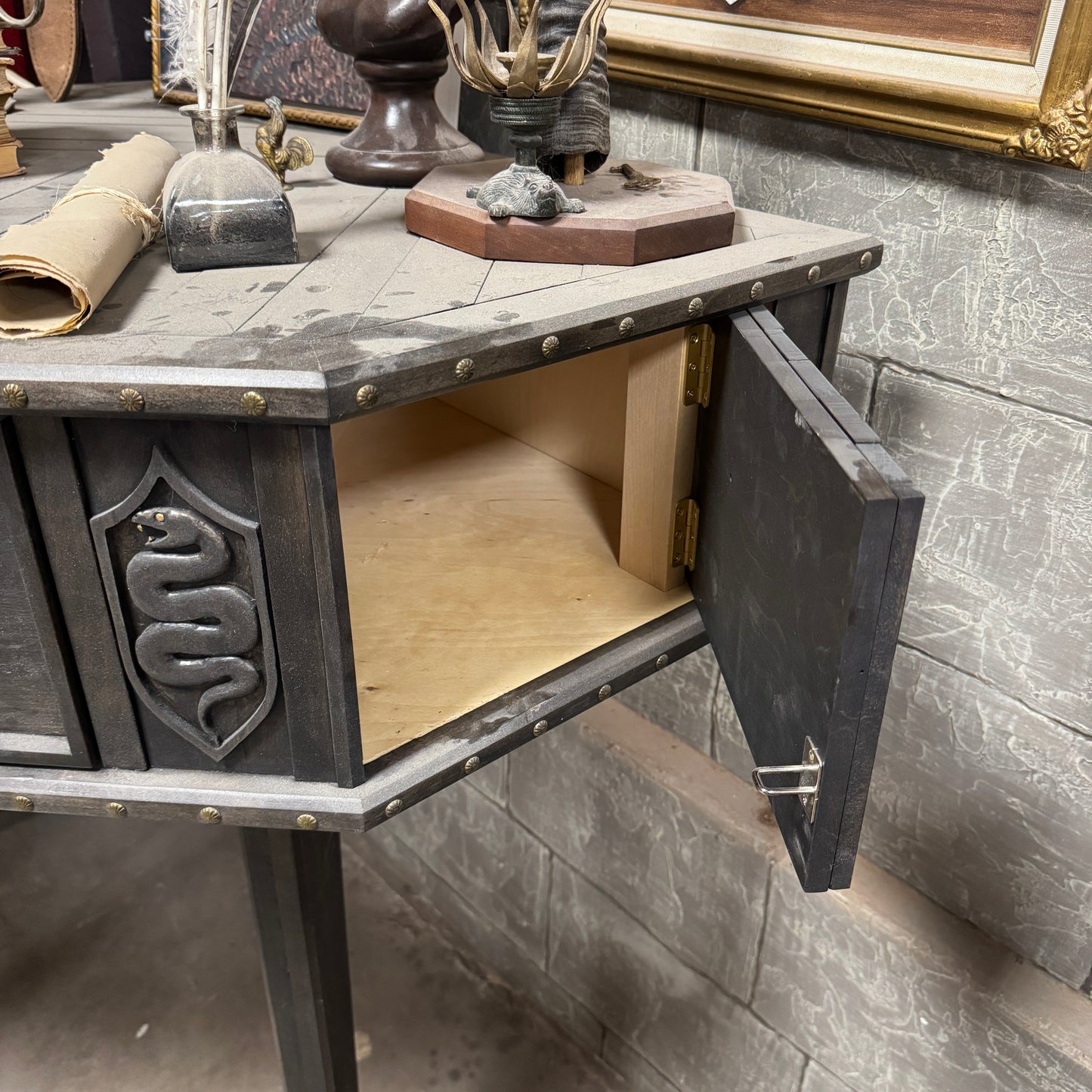 The Philosopher Desk